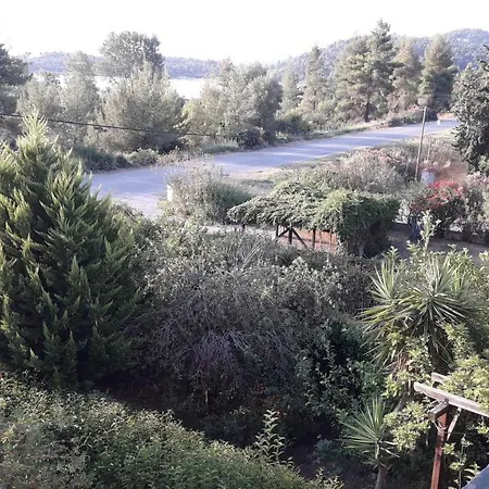 Alonaki *